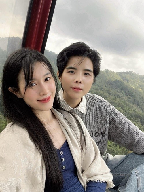 Sau đám cưới, Vũ Cát Tường và Bí Đỏ thoải mái chia sẻ hình ảnh bên nhau. Ảnh: FB Vũ Cát Tường.