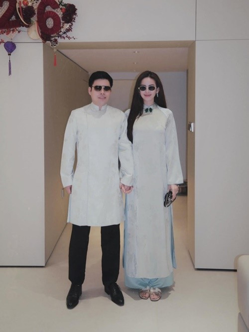 Tháng 11/2025, lễ cưới của người mẫu Hương Liên và doanh nhân Lê Minh Trung diễn ra tại Hà Nội với sự tham dự của đông đảo khách mời. Cặp đôi lựa chọn tổ chức hôn lễ trang trọng nhưng không phô trương.