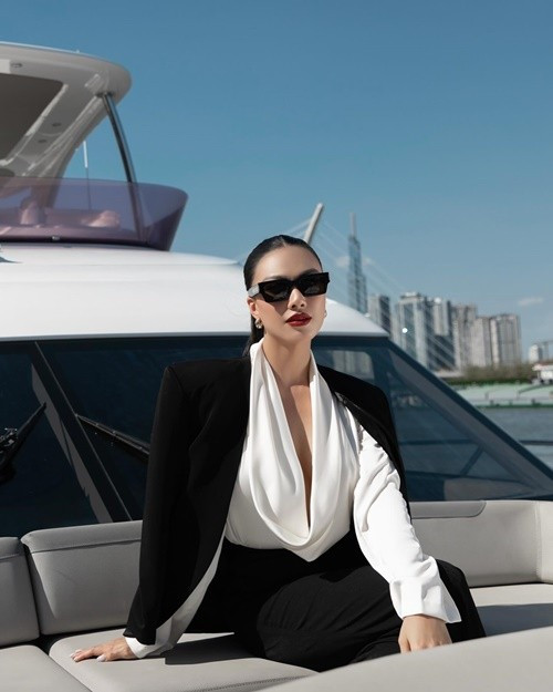 Khi thi quốc tế, Kim Duyên vào top 21 Hoa hậu Hoàn vũ Thế giới 2021, đoạt giải Á hậu 2 Hoa hậu Siêu quốc gia 2022. Ảnh: FB Kim Duyên.