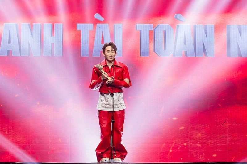 Trong chung kết Anh trai vượt ngàn chông gai 2024, Kay Trần là 1 trong 17 thành viên thuộc Gia tộc toàn năng. Ảnh: Harper’s Bazaar Vietnam.