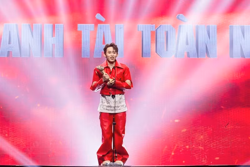 Trong chung kết Anh trai vượt ngàn chông gai 2024, Kay Trần là 1 trong 17 thành viên thuộc Gia tộc toàn năng. Ảnh: Harper’s Bazaar Vietnam.