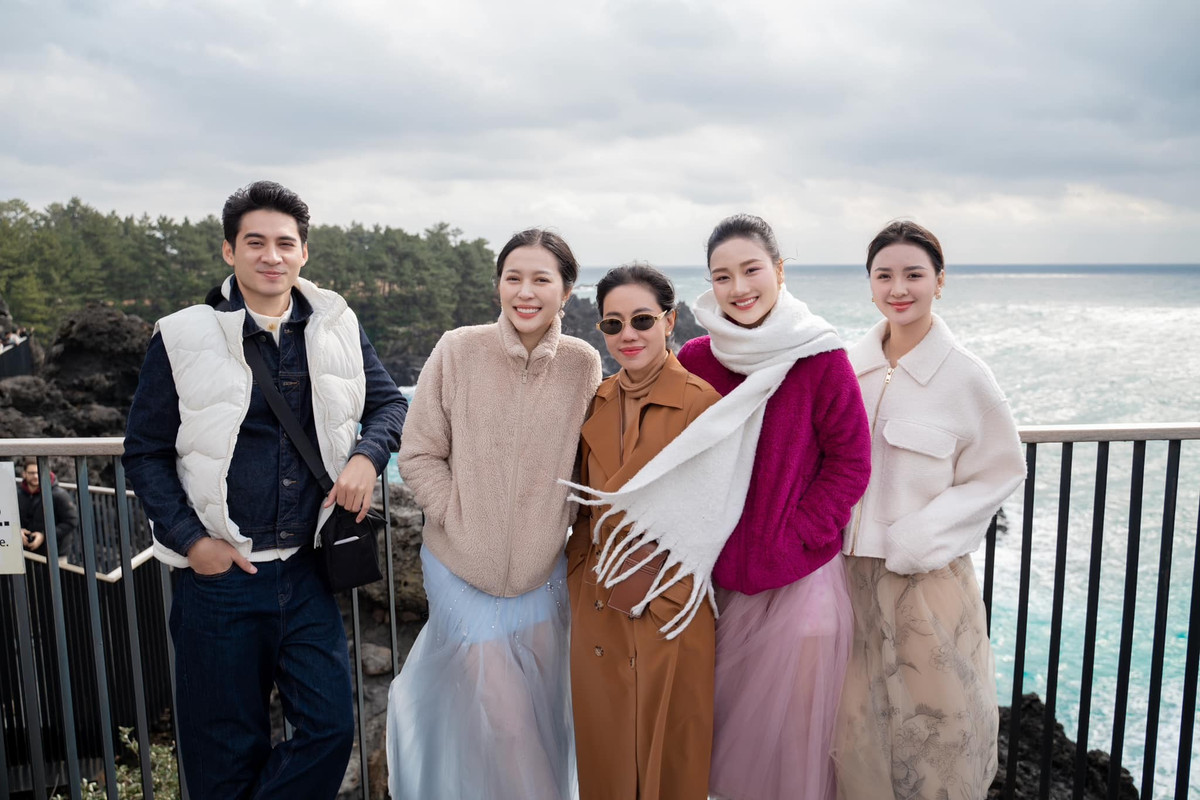 Bà Kim Dung nhắn nhủ Phương Thanh: “Chúc mừng Phương Thanh. Một bước ngoặt tuyệt vời trên con đường theo đuổi nghệ thuật. Tự hào về em!”. Ảnh: FB Phương Thanh.