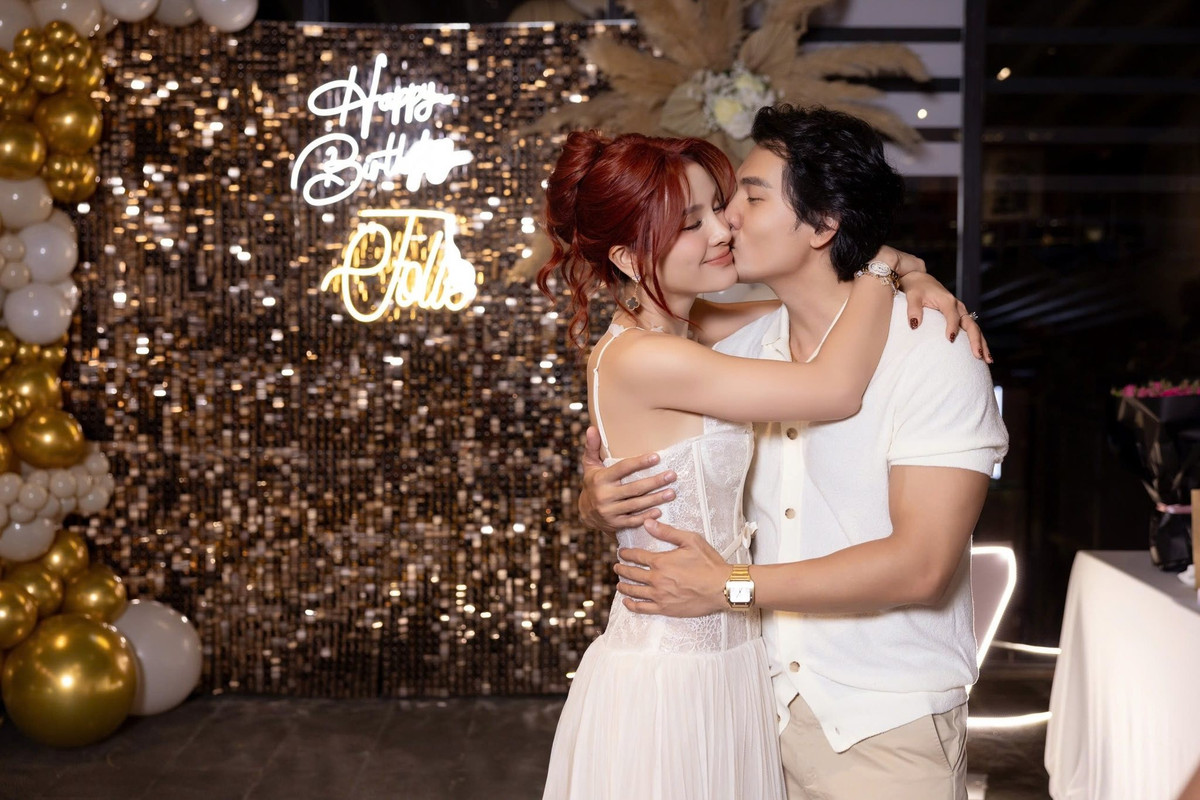 Năm 2021, Phương Trinh Jolie được Lý Bình tặng xe 8 tỷ làm quà Giáng sinh. Ảnh: FB Lý Bình.