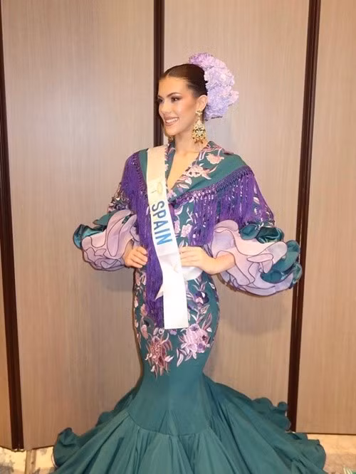 Idayra sở hữu nụ cười tỏa nắng, gương mặt sắc sảo cùng vóc dáng gợi cảm. Ảnh: Instagram Idayra Borges Tena.