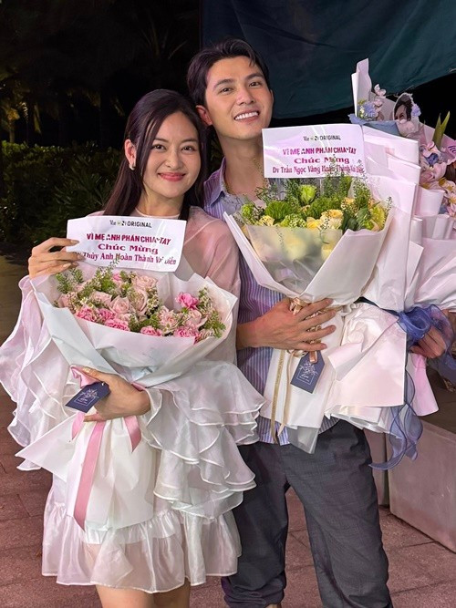 Nữ diễn viên cũng vừa hoàn thành vai diễn trong phim “Vì mẹ anh phán chia tay”, dự kiến lên sóng trong thời gian tới.