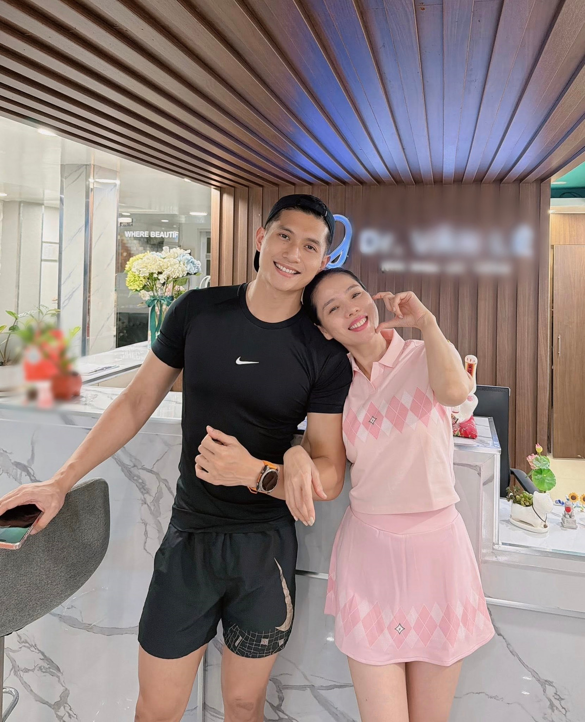 Lâm Bảo Châu tiết lộ khi ở bên nhau, cô và Lâm Bảo Châu sẽ thoải mái hơn và mọi người chắc chắn sẽ 'sốc' khi chứng kiến Lâm Bảo Châu lúc ở nhà. Ảnh: FB Lệ Quyên.