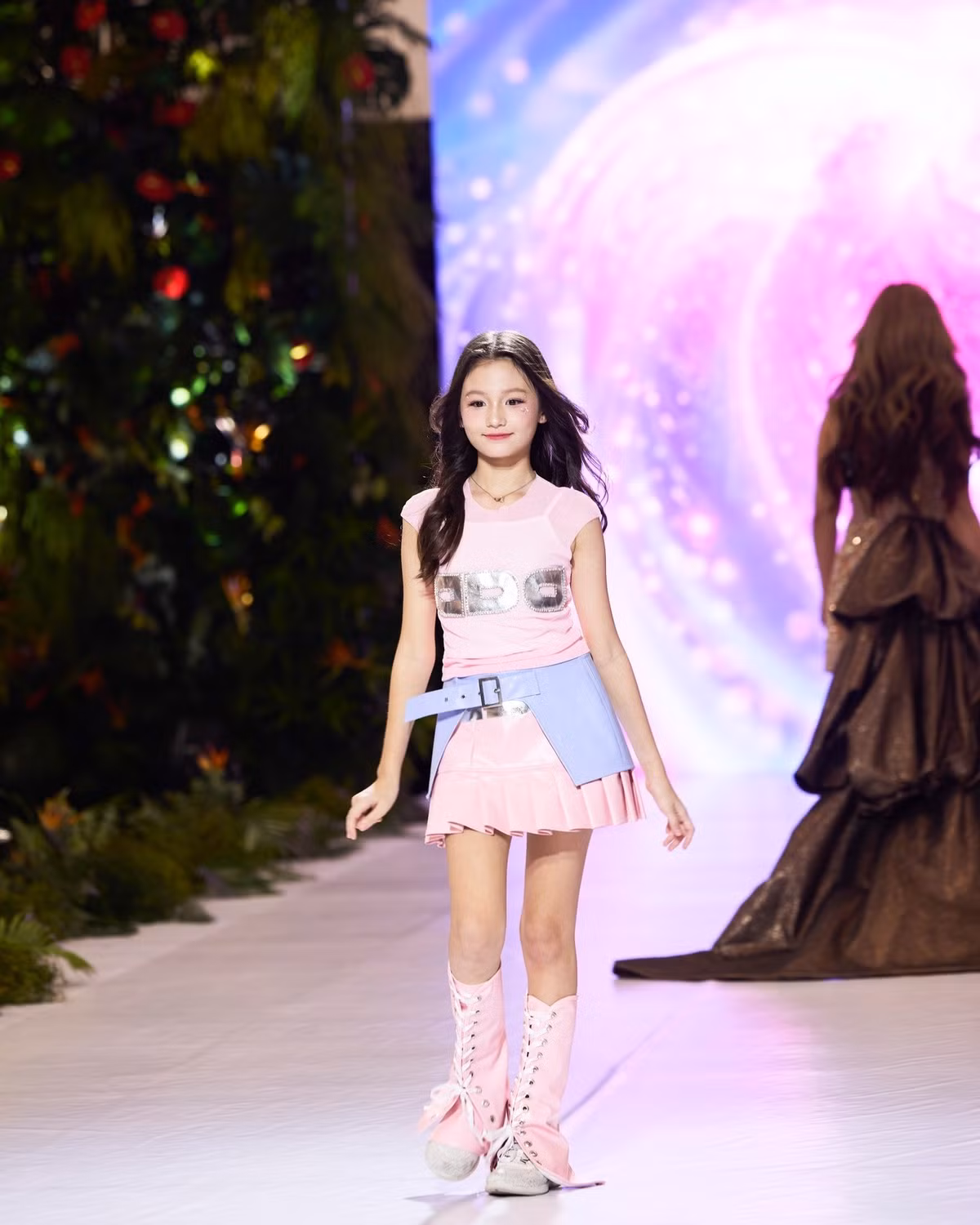 Siêu mẫu Xuân Lan đánh giá Ailani là hoa hậu tương lai.