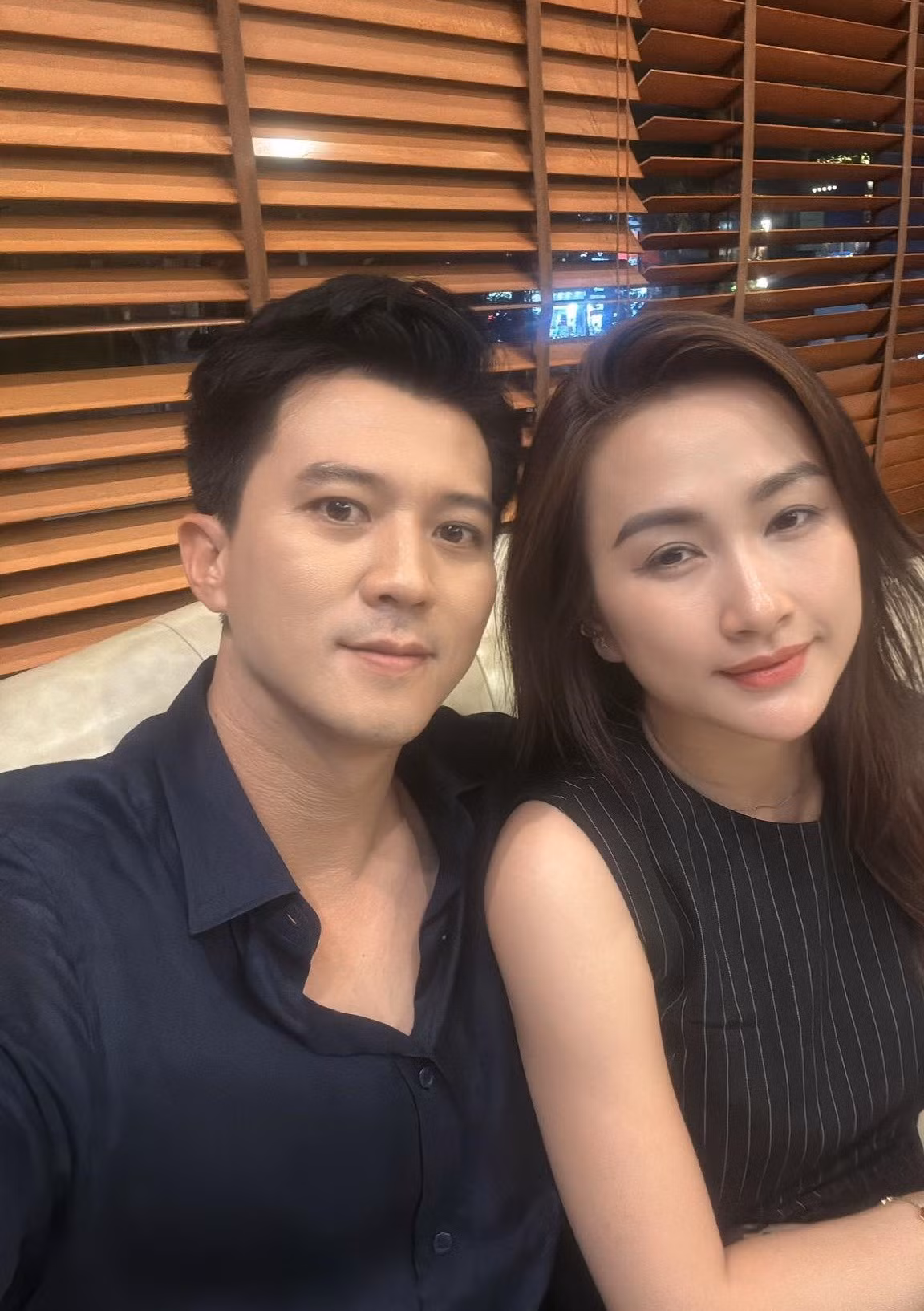 Hà Việt Dũng và Hà Nhung quyết định đi đến hôn nhân chỉ sau ít tháng hẹn hò.