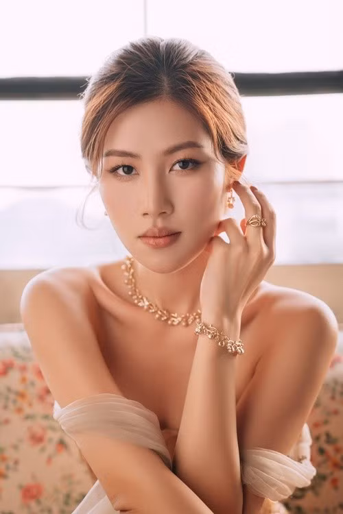 Lan Anh từng vào top 10 Hoa hậu các dân tộc Việt Nam 2022, top 45 Hoa hậu Hoàn vũ Việt Nam 2019. Ảnh: FB Lan Anh.