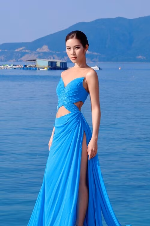 Người đẹp sinh năm 1998 đến từ Bắc Ninh, cao 1m75, có số đo ba vòng 77-58-93cm. Ảnh: FB Lan Anh.