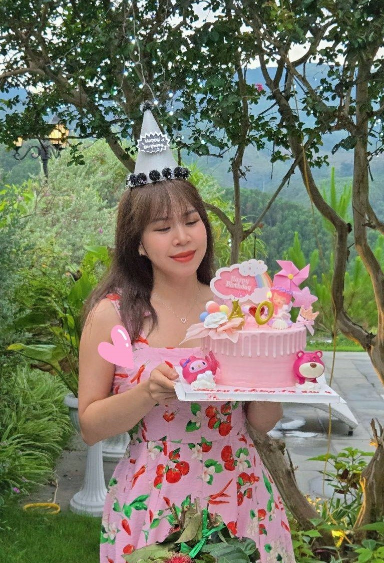 Nét đẹp tự nhiên, mộc mạc cùng thần thái nhẹ nhàng, điềm đạm giúp Phương Phạm nhận được nhiều lời khen ngợi. Ảnh: FB Phương Phạm.