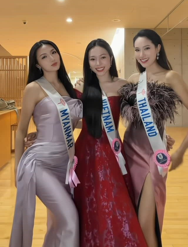 Ngoài vào top 10 Miss International 2025, mỹ nhân Myanmar còn đoạt giải Thí sinh được bầu chọn nhiều nhất.