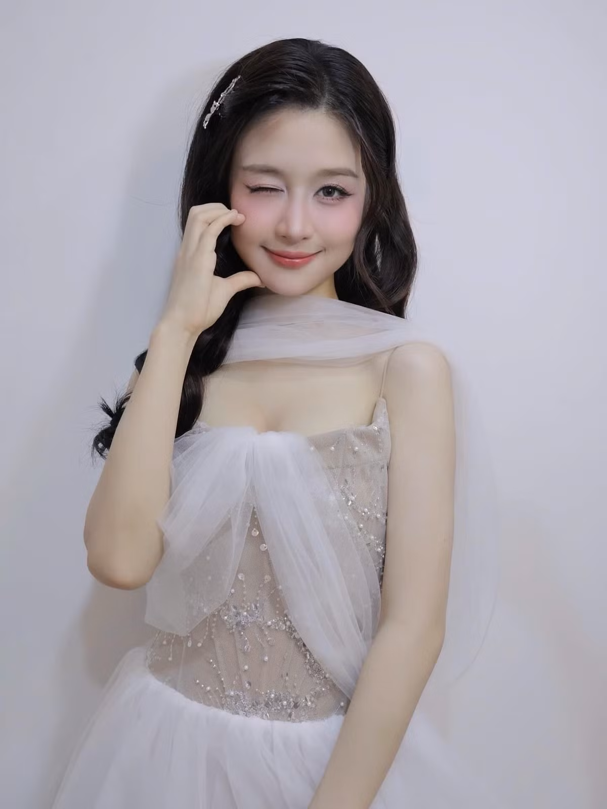 Nữ diễn viên sinh năm 2008 từng được mệnh danh là hoa khôi nhí.