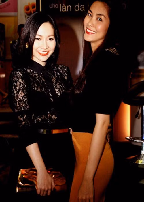 Theo Đời Sống Gia Đình, Kim Hiền từng chia sẻ: "Đi đâu về là Út nhỏ cũng mua quà cho tôi, sinh nhật tôi Út nhỏ cũng gửi quà mừng". Ảnh: Giáo Dục Việt Nam.