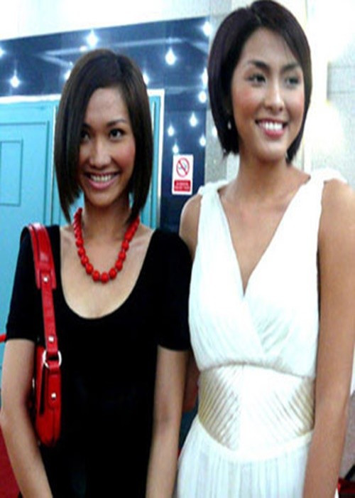 Hai nữ diễn viên trở nên thân thiết sau bộ phim Hương phù sa. Trong dự án này, Kim Hiền đóng vai em gái của Hà Tăng. Ảnh: Giáo Dục Việt Nam.