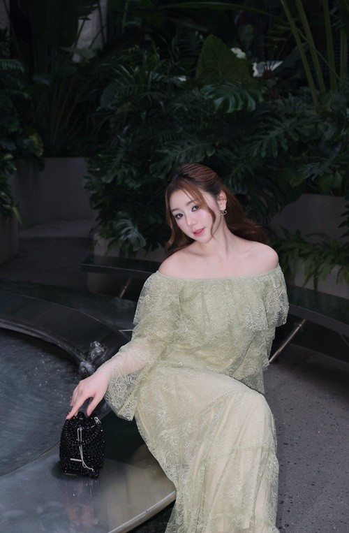 Quỳnh Kool tốt nghiệp Đại học Sân khấu và Điện ảnh Hà Nội. Cô bắt đầu gây chú ý khi đóng series hài Kem Xôi. Ảnh: FB Quỳnh Kool.