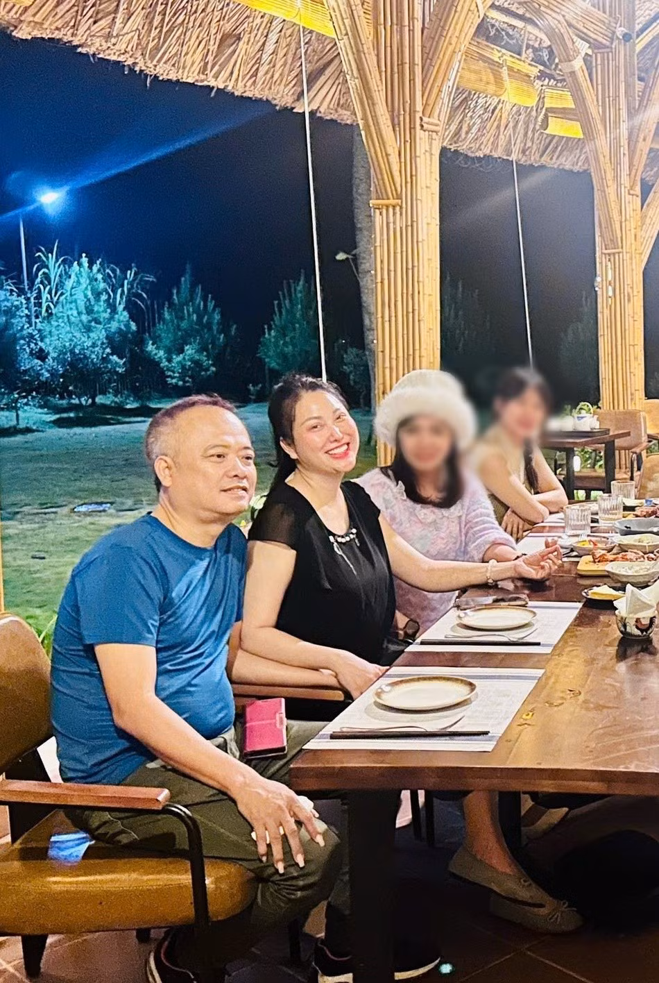 Nữ diễn viên sinh năm 1982 đẹp đôi bên bạn trai hơn cô 10 tuổi. Ảnh: FB Phi Thanh Vân.