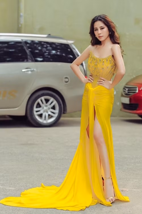 Mỹ nhân làng hài gây chú ý khi tuyển chọn diễn viên cho một số dự án phim ảnh. Ảnh: FB Nam Thư.