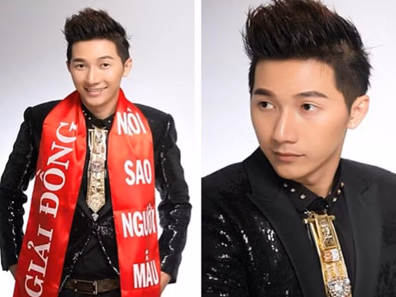 Năm 2014, Nam Phong đoạt giải đồng cuộc thi Ngôi sao người mẫu. Năm 2015, anh giành vị trí Á quân cuộc thi Mẫu và Tài năng Việt Nam. Nhờ làm người mẫu, thiết kế thời trang, cuộc sống của Nam Phong sung túc hơn. Ảnh: FB Nam Phong.