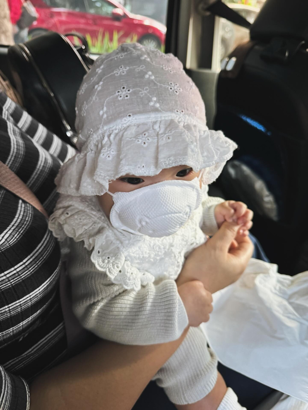 Ngô Thanh Vân còn cho biết, với vợ chồng cô, sự đồng hành không phải là trách nhiệm, mà là tình thương, và chính điều đó khiến hành trình làm ba mẹ của bé Gạo trở nên trọn vẹn hơn mỗi ngày. Ảnh: FB Huy Trần.