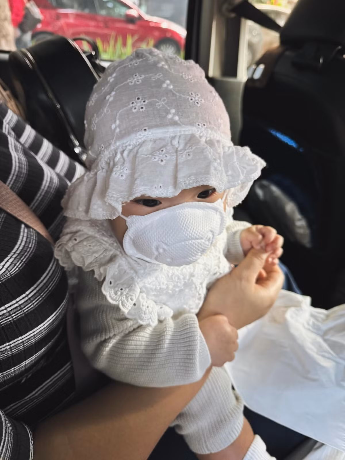 Ngô Thanh Vân còn cho biết, với vợ chồng cô, sự đồng hành không phải là trách nhiệm, mà là tình thương, và chính điều đó khiến hành trình làm ba mẹ của bé Gạo trở nên trọn vẹn hơn mỗi ngày. Ảnh: FB Huy Trần.