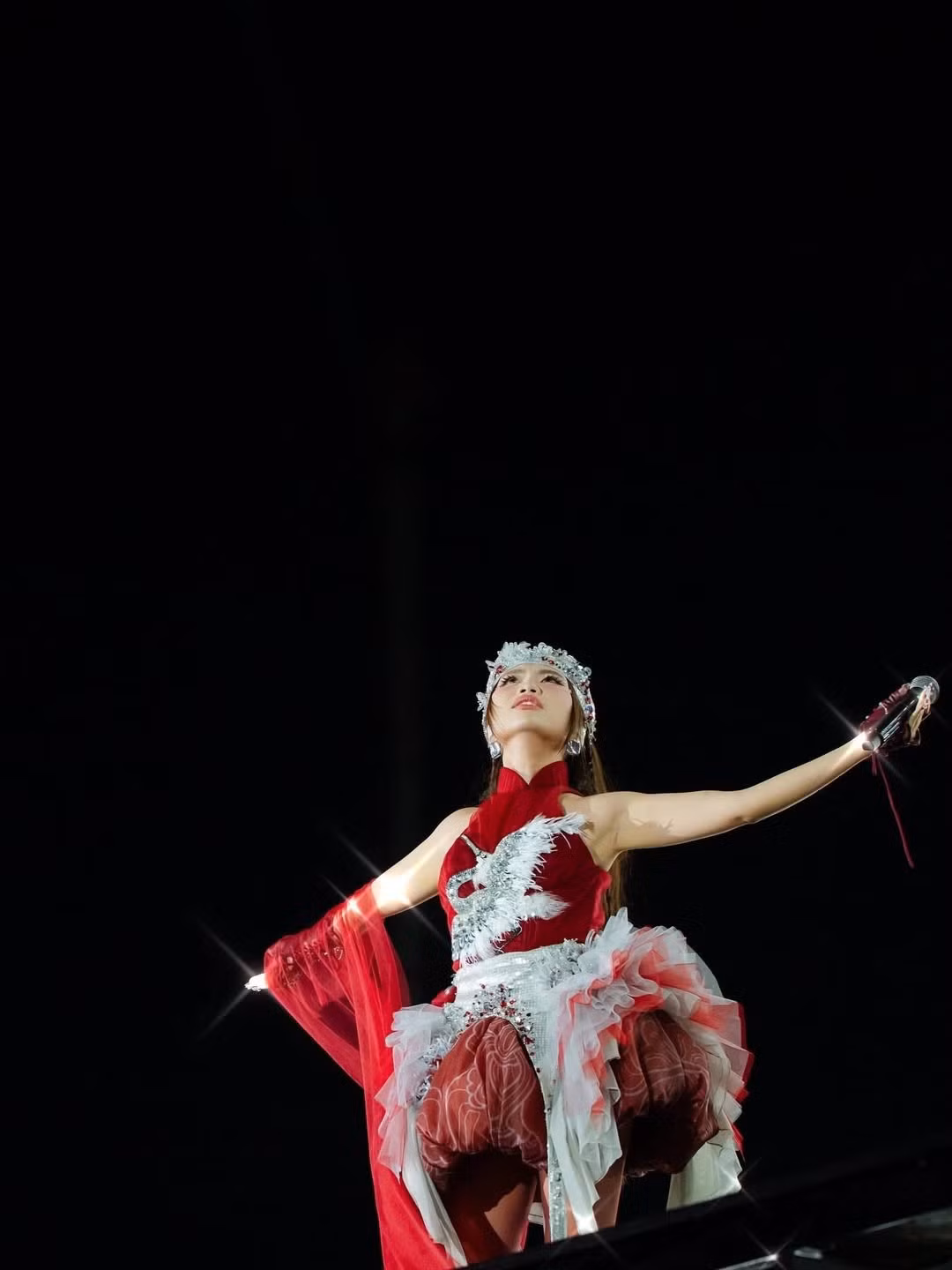 Hát Bài ca Đất phương Nam ở V Concert - Rạng rỡ Việt Nam là kỷ niệm khó quên của Phương Mỹ Chi. Ảnh: Instagram Phương Mỹ Chi.