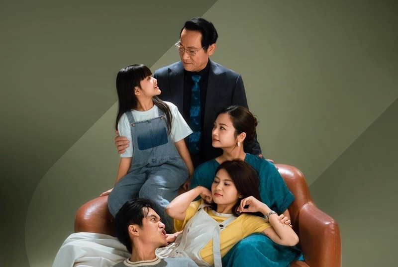 Trong phim truyền hình Gia đình trái dấu, Cherry An Nhiên vào vai bé Nhi. Theo Báo Lâm Đồng, khi được hỏi về việc vào vai một nhân vật 12 tuổi dù ngoài đời mới 8 tuổi, Cherry An Nhiên giải thích rằng đạo diễn Vũ Trường Khoa chỉ quan tâm đến chiều cao của mình có phù hợp với vai diễn hay không, chứ không kiểm tra về diễn xuất.