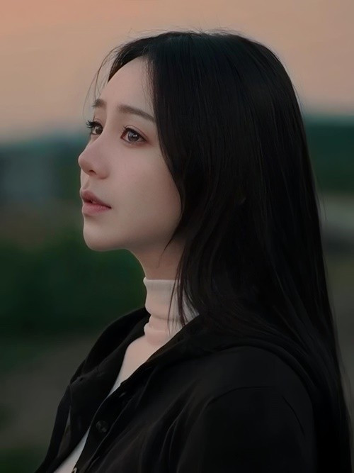 Góc nghiêng của nữ diễn viên nhận nhiều lời khen từ khán giả nhờ đường nét gương mặt thanh thoát.