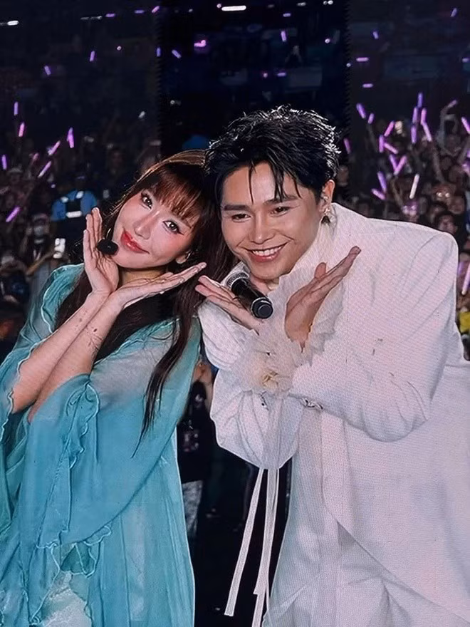 Một chi tiết khác khiến cộng đồng mạng chú ý là trên Instagram, tài khoản của Tăng Duy Tân hiện chỉ theo dõi duy nhất Bích Phương. Ảnh: Znews.