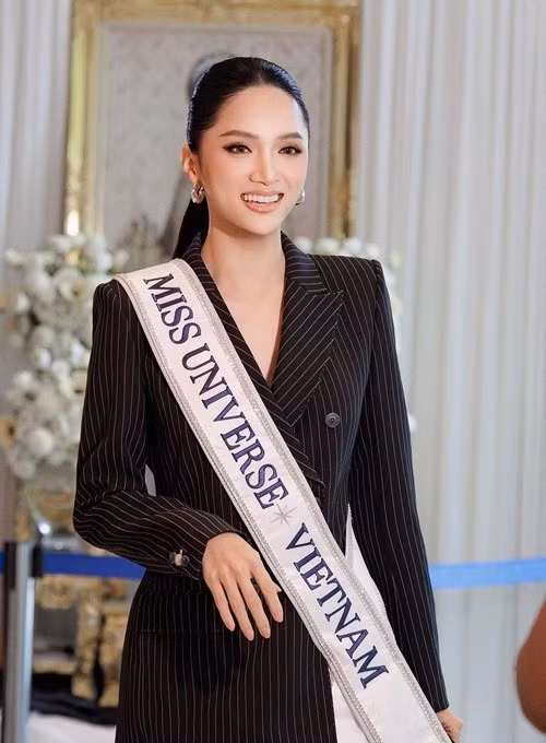 Mới đây, theo Znews, tổ chức Miss Universe vừa thông báo rằng năm nay cuộc thi chỉ diễn ra 4 vòng thi chính thức: phỏng vấn kín, trình diễn trang phục dân tộc, trình diễn váy dạ hội và trình diễn áo tắm. Mọi hình thức ưu tiên hay đánh giá ngoài các phần thi này đều không được chấp nhận. Ảnh: Missosology.