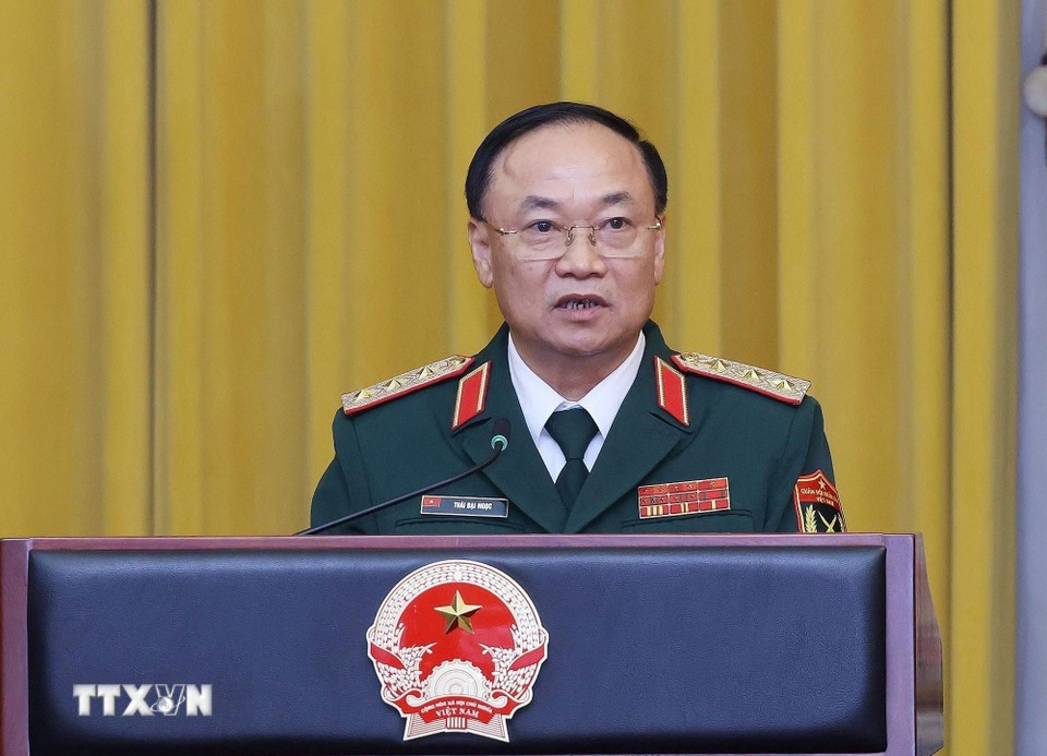 Thượng tướng Thái Đại Ngọc, Ủy viên Trung ương Đảng, Ủy viên Quân ủy Trung ương, Phó Tổng Tham mưu trưởng Quân đội nhân dân Việt Nam thay mặt các đồng chí được thăng quân hàm, cấp bậc hàm phát biểu. (Ảnh: Lâm Khánh/TTXVN)