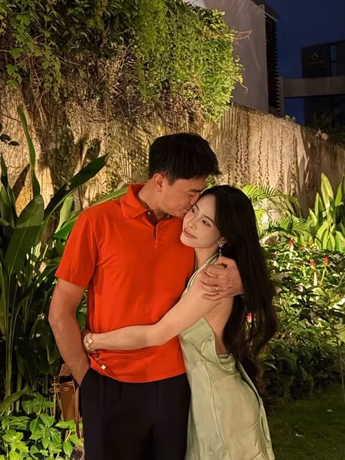 Trước đó, nữ ca sĩ từng ví cuộc sống hôn nhân như những “ván cờ” mà vũ trụ gửi đến, có lúc nhẹ nhàng, có khi đầy thử thách. Ảnh: Instagram Kiều Anh.