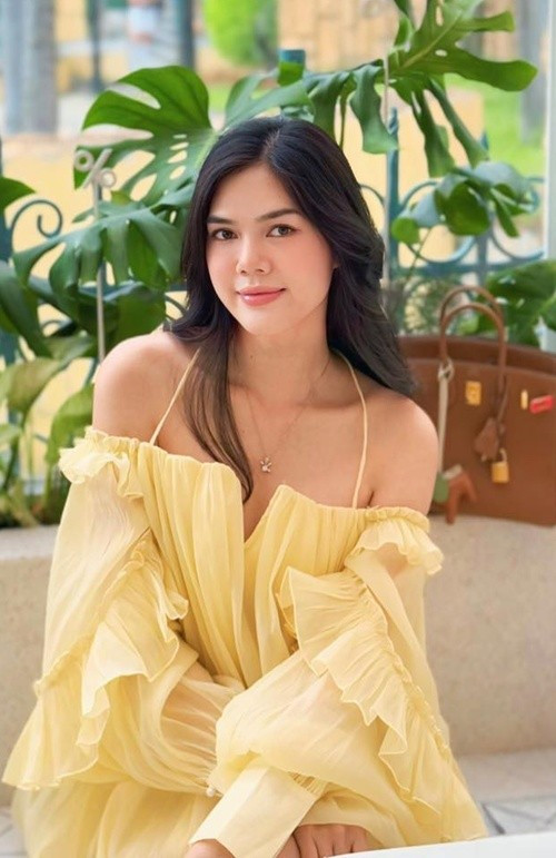 Ngọc Trinh từng giành danh hiệu Á hậu cuộc thi Hoa hậu áo dài Việt Nam thế giới 2017. Ảnh: FB Ngọc Trinh.