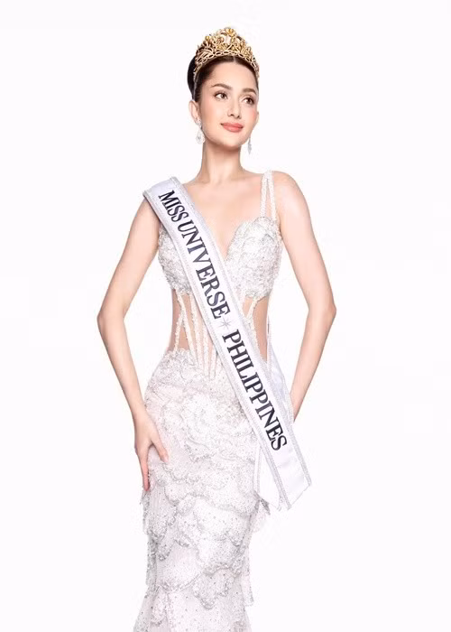 Bố Maria mang hai dòng máu Thụy Điển và Phần Lan. Ảnh: FB Maria Ahtisa Manalo.