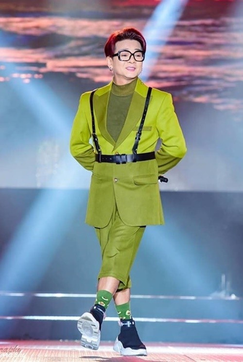 Vũ Hà chơi thân, rất hợp cạ với Đàm Vĩnh Hưng trong nhiều năm qua. Ảnh: Người Đưa Tin.