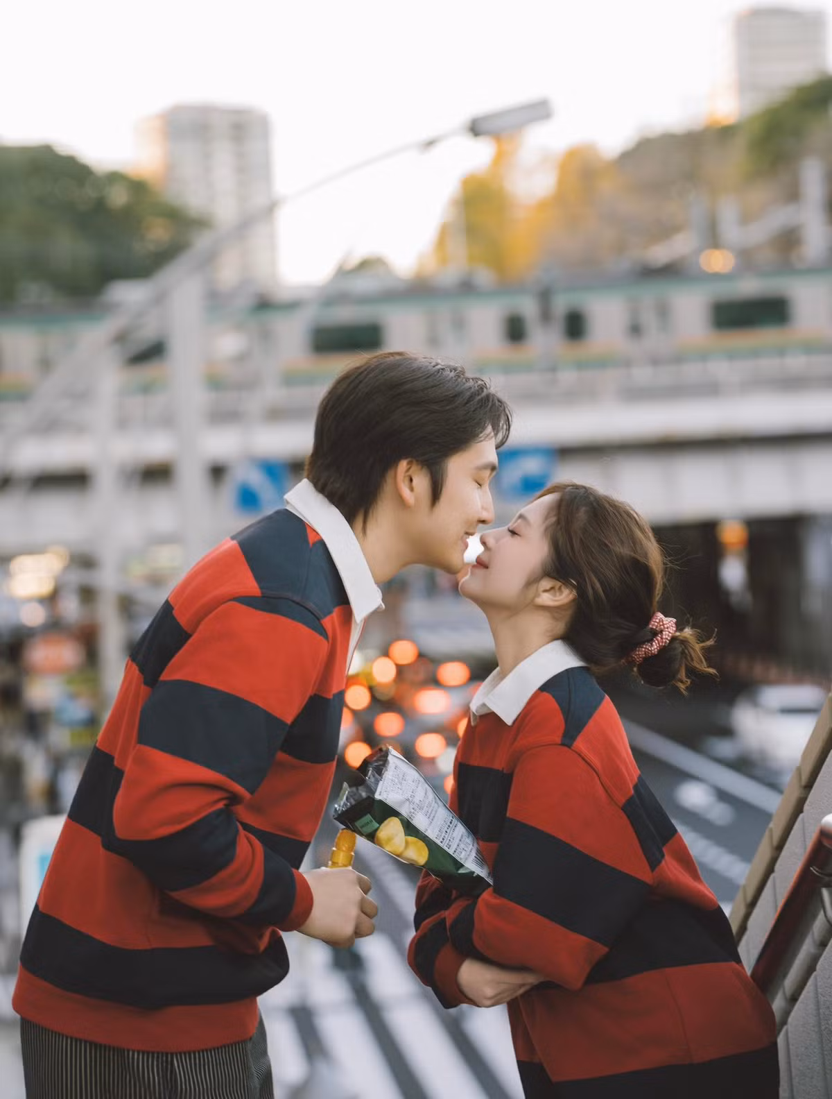 Ngọc Huyền và Đình Tú công khai mối quan hệ sau màn cầu hôn ở Nhật Bản vào tháng 6/2025. Ảnh: FB Ngọc Huyền.