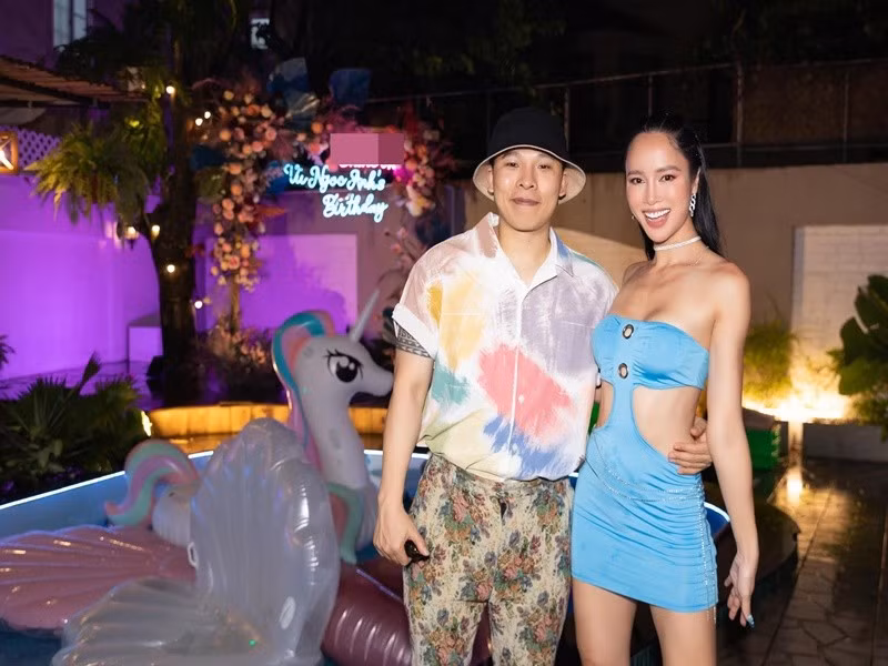 Năm 2023, Khắc Tiệp chia sẻ trên truyền thông, Vũ Ngọc Anh là giám đốc, đại diện công ty giải trí do anh sáng lập. Ảnh: FB Khắc Tiệp.