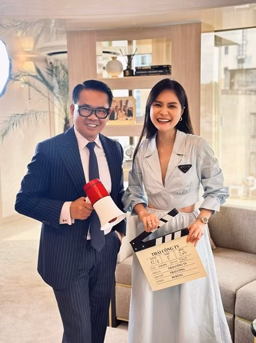 Đoàn Di Băng và Thái Công có mối quan hệ thân thiết nhiều năm qua. Ảnh: FB Đoàn Di Băng.