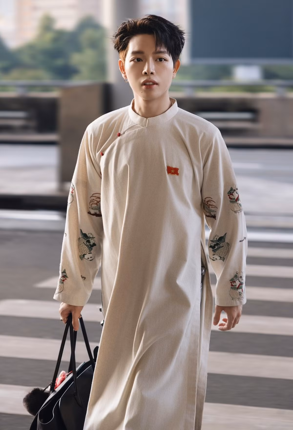 Ít ngày trước, Đức Phúc cho biết, anh cùng công ty ủng hộ 1 tỷ đồng khắc phục hậu quả bão số 10 Bualoi.Ảnh: FB Đức Phúc.