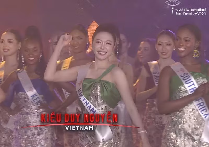 Điều khiến Kiều Duy tự hào nhất không phải thứ hạng, mà là tình cảm của gia đình, ê-kíp, khán giả Việt Nam và những người luôn tin tưởng, động viên cô trong suốt hành trình.