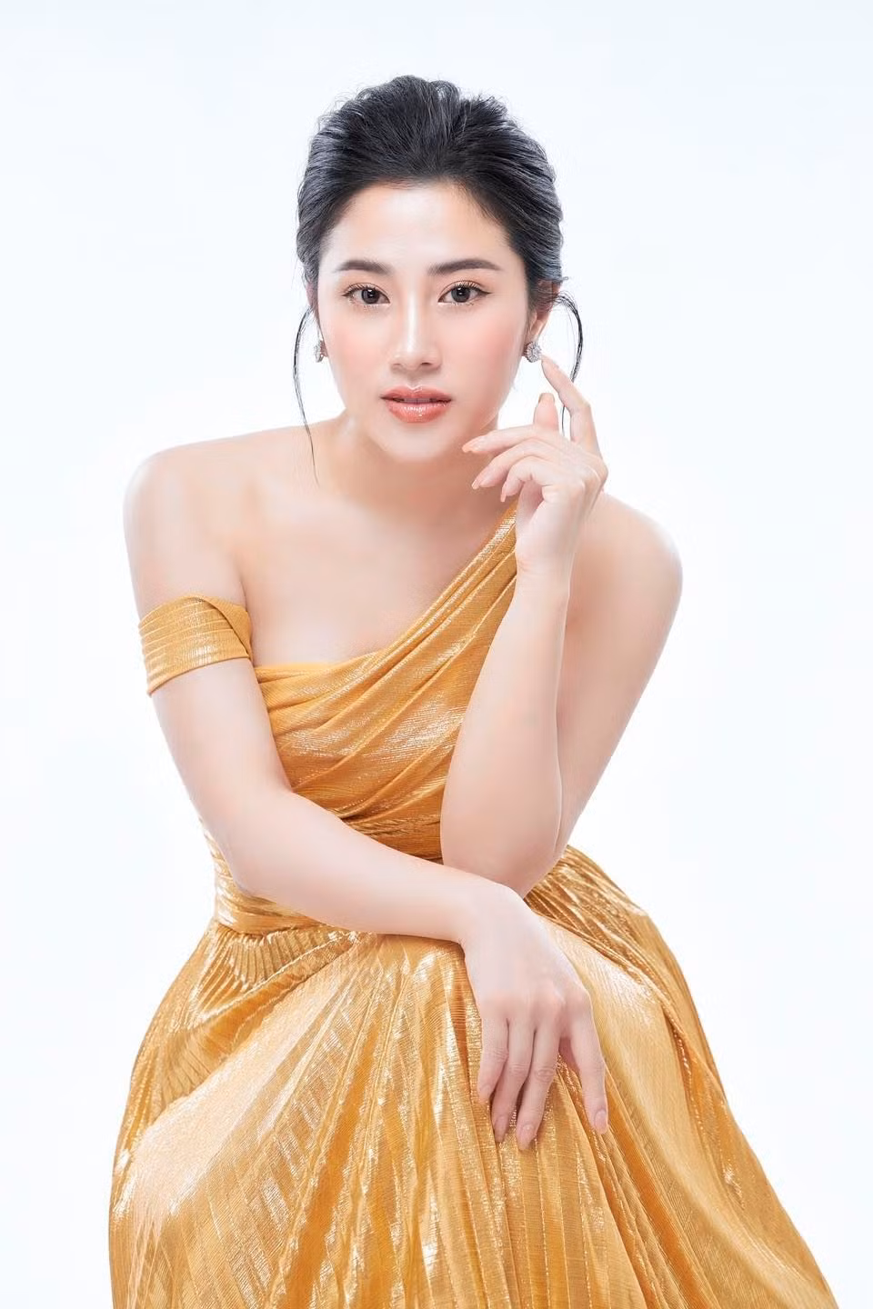 Nữ ca sĩ Tố My vừa nhập viện điều trị bệnh phình động mạch não. Ảnh: FB Tố My.