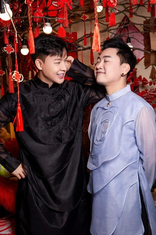 Thanh Tú ngày càng điển trai trong khi Don Nguyễn được nhận xét "lão hoá ngược". Ảnh: FB Thanh Tú.