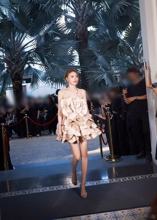 Đầu năm 2024, Lan Ngọc sang Úc du học diễn xuất trong ít tháng.