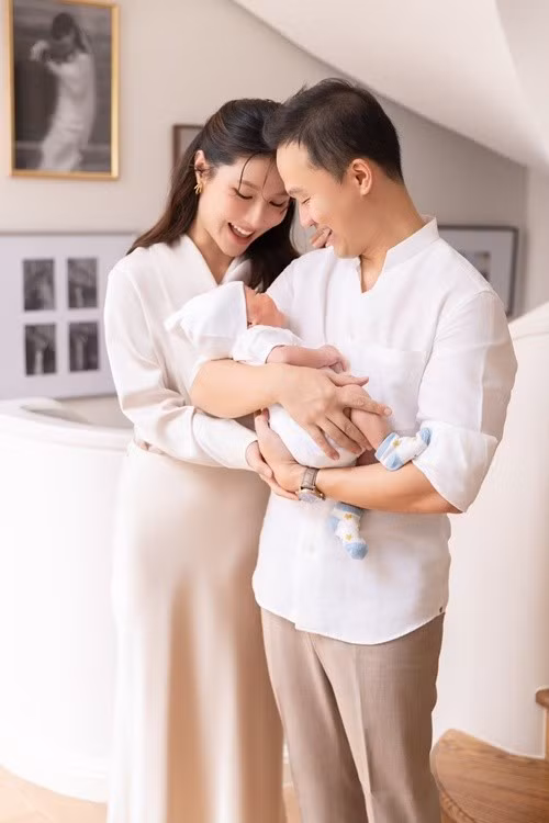 Trên mạng xã hội, Diễm My thường xuyên đăng ảnh bên chồng doanh nhân.