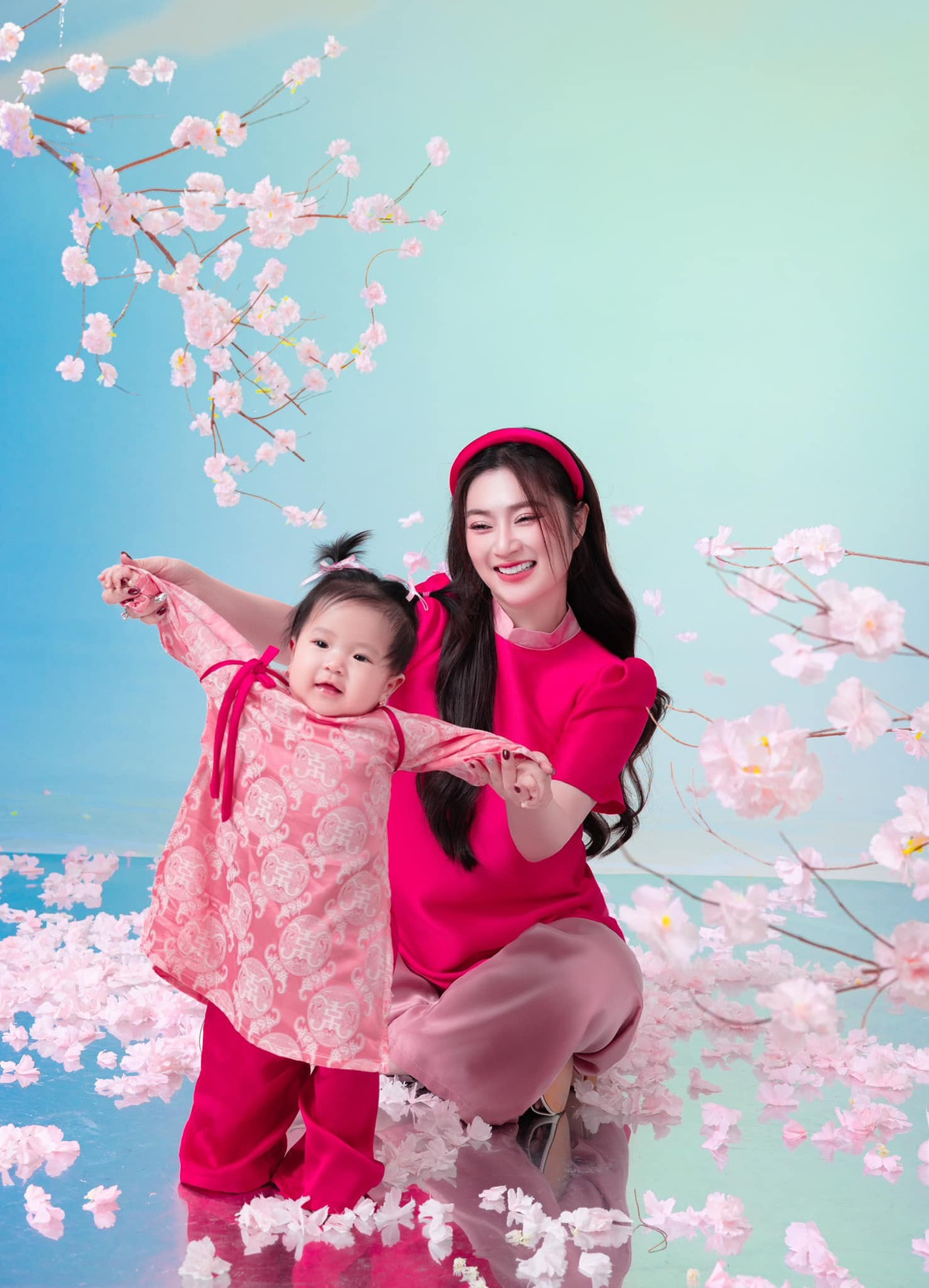 Tháng 1/2024, Thanh Trúc xác nhận mang bầu con đầu lòng. Chia sẻ trên truyền thông, cô nóng lòng muốn thông báo tin vui bầu bí nhưng gia đình khuyên cô chờ đến khi em bé trong bụng cứng cáp. Ảnh: FB Thanh Trúc.