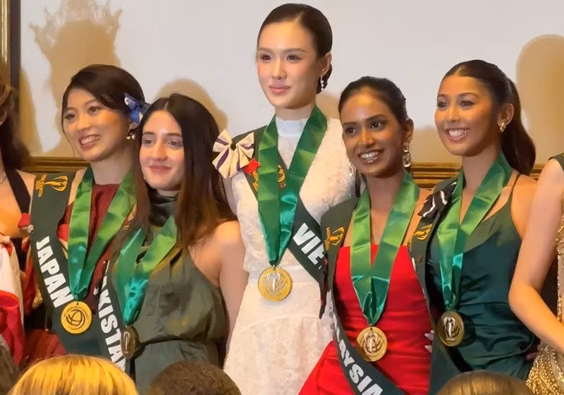 Theo Dân Việt, Trịnh Mỹ Anh cùng các thí sinh nhóm khu vực Châu Á 2 giành huy chương vàng tại phần thi Green Leaders in action culminating activity - trình bày Dự án Môi trường theo nhóm. Ảnh: FB Trịnh Mỹ Anh.