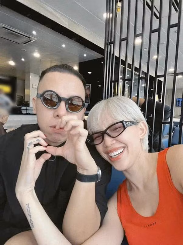 Tháng 7/2025, khi hôn nhân vướng nhiều đồn đoán, Tóc Tiên đăng ảnh của bản thân và được chồng khen: "Thiệt là dễ thương". Ảnh: Người Đưa Tin.