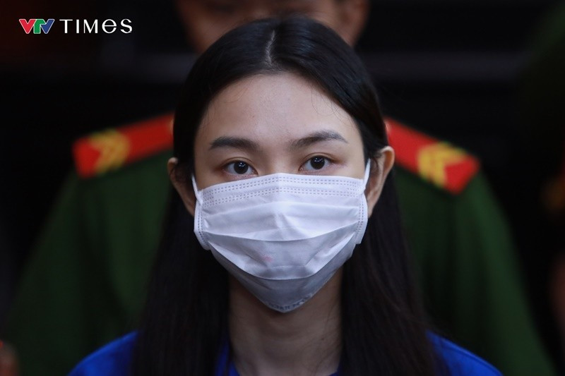 View - Hoa hậu Thùy Tiên vướng ồn ào tai tiếng nhất năm 2025 | Báo Tri thức và Cuộc sống - TIN TỨC PHỔ BIẾN KIẾN THỨC 24H