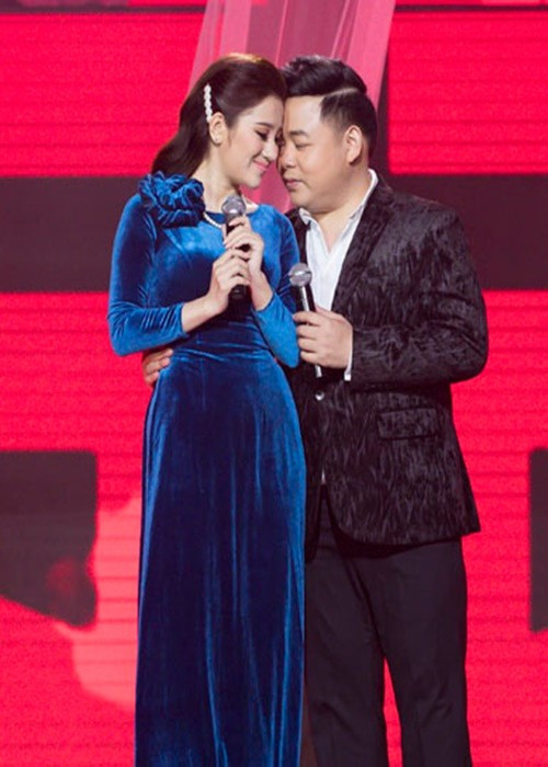 Tố My cho biết, cô cảm thấy như là một giấc mơ khi gặp được Quang Lê - người mà cô thần tượng từ bé. Ảnh: Dân Việt.