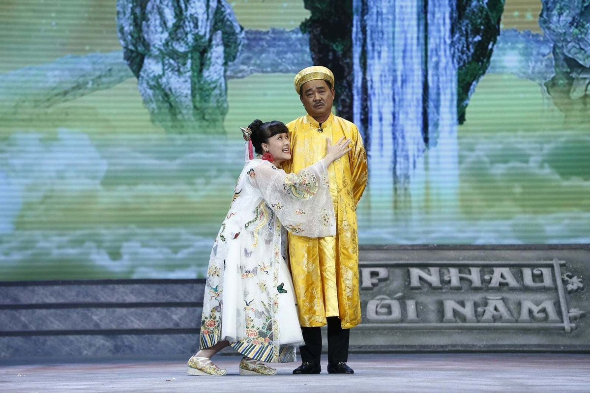 Những câu nói tạo trend của nhân vật Ngọc Hoàng do Quốc Khánh đóng gồm: "Bình dân cho nó dễ sống, bình dị cho nó dễ chơi, bình thường cho nó dễ thở, bình tĩnh ắt sẽ gặp thời", “thích màu hồng, ghét sự giả dối". Ảnh: Vietnamnet.